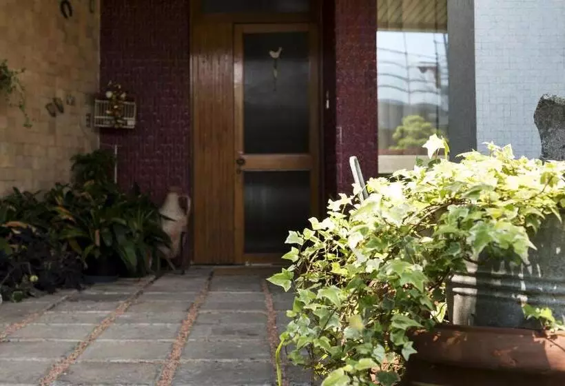 ペンション Rooms Villa Bergamo Airport