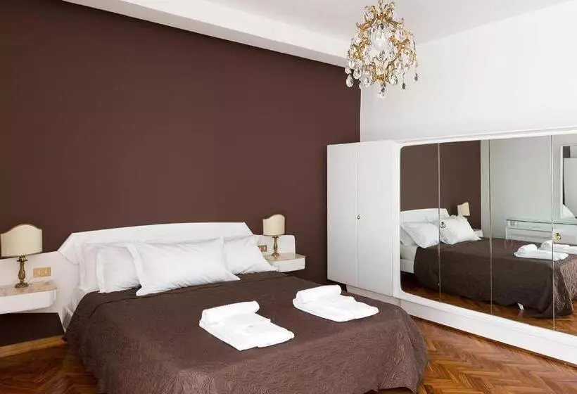 ペンション Rooms Villa Bergamo Airport