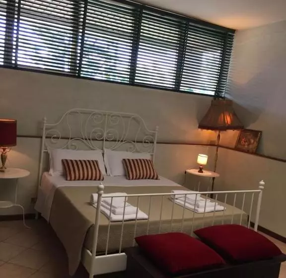 ペンション Rooms Villa Bergamo Airport