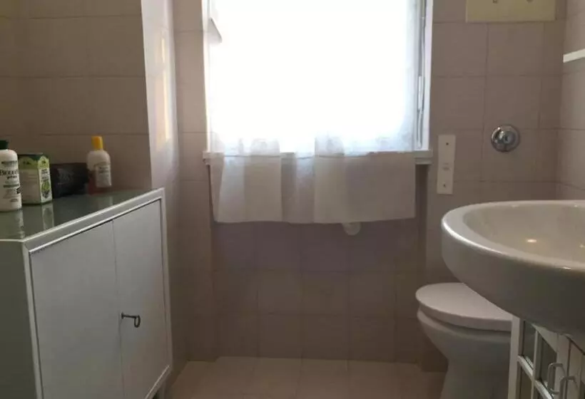ペンション Rooms Villa Bergamo Airport