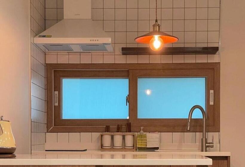 Пансион Yeosu Solstay Hostel