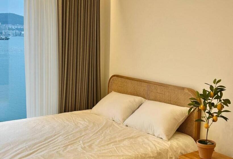 Пансион Yeosu Solstay Hostel