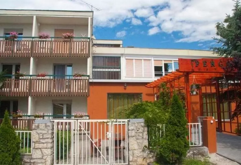 Pergola Panzió