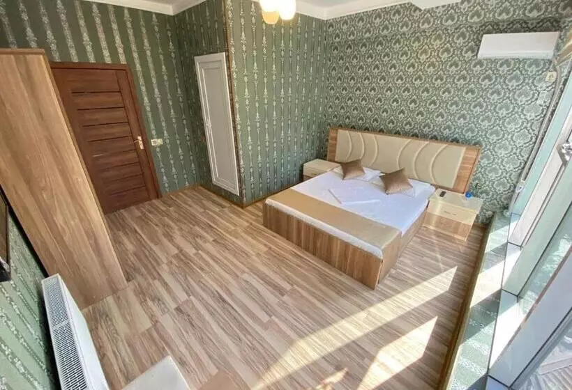 Salyut Qala