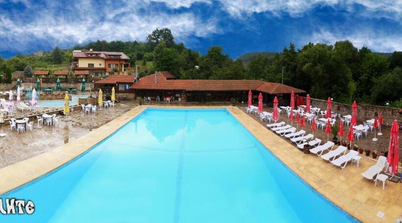 אתר נופש комплекс куклите