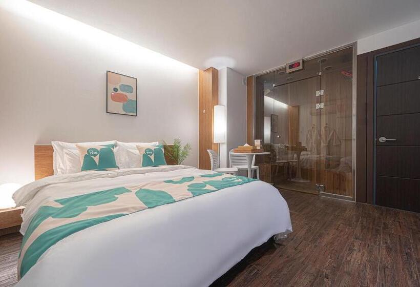 By Ths Shine Hotel Incheon