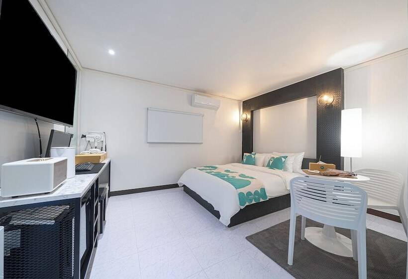 By Ths Shine Hotel Incheon