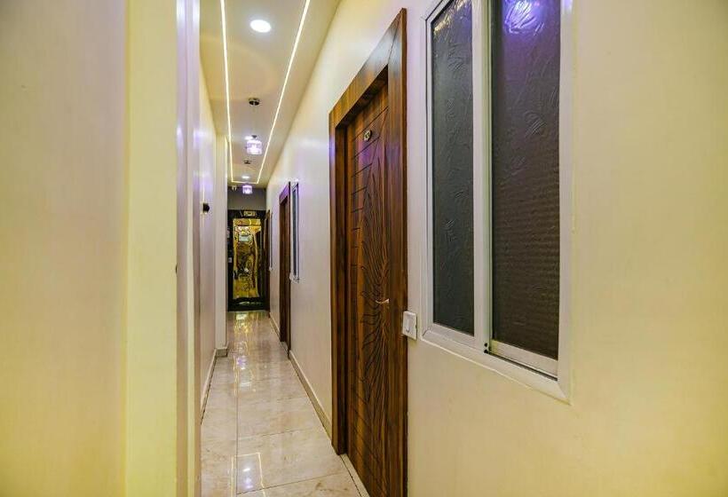 Hotel Fabexpress Jugnu Palace