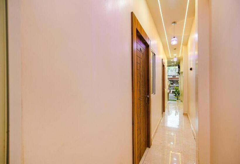 Hotel Fabexpress Jugnu Palace