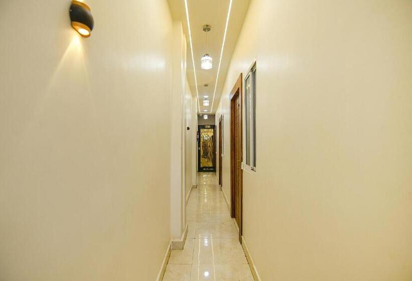 Hotel Fabexpress Jugnu Palace