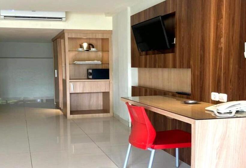 Hotel Oyo 94050 Happy Room