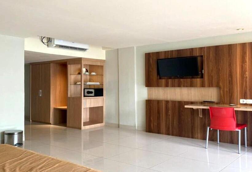 Hotel Oyo 94050 Happy Room