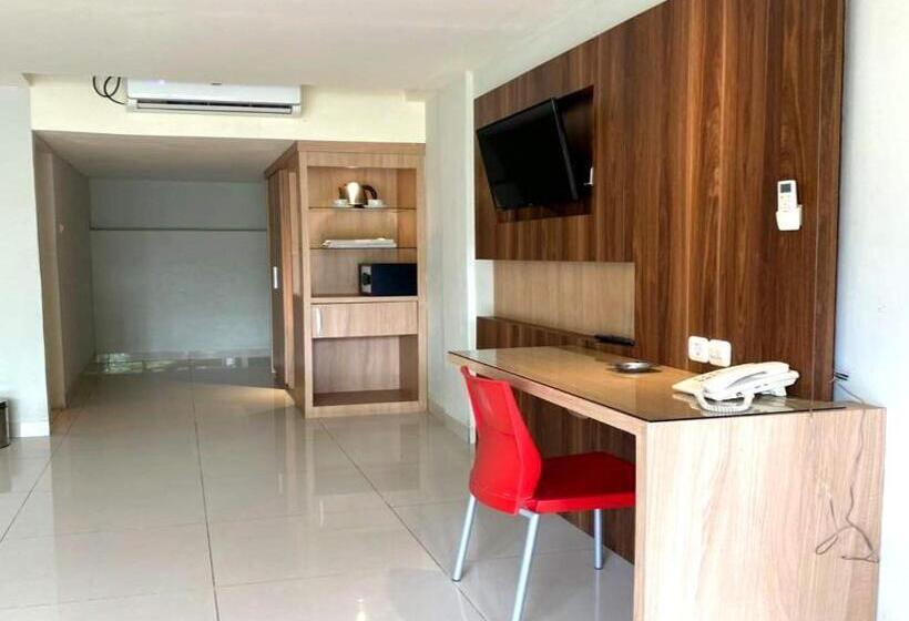 Hotel Oyo 94050 Happy Room