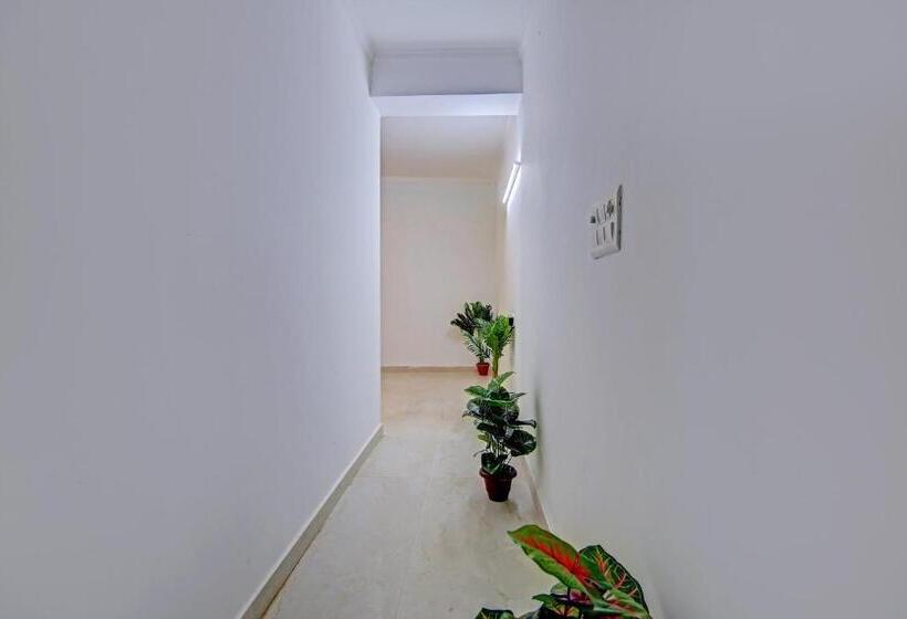 Hotel O Kd Plaza Saket Residency Near Saket Metro Station