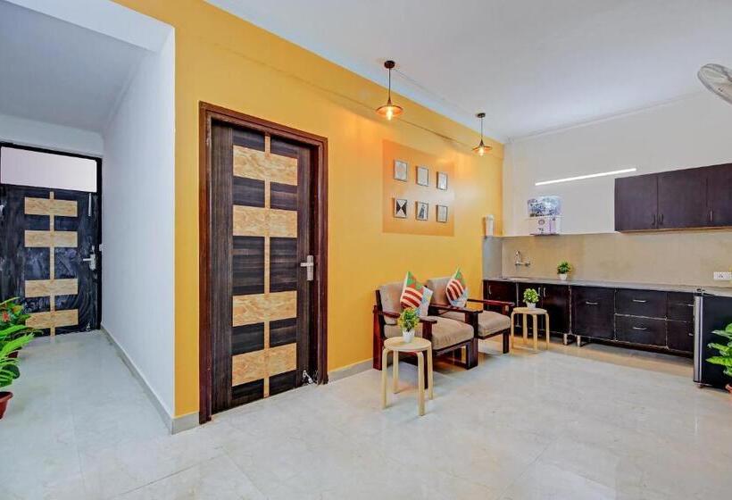Hotel O Kd Plaza Saket Residency Near Saket Metro Station