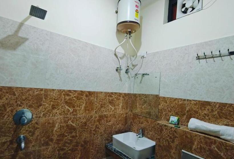 호텔 Rishi Bhoomi Tapovan