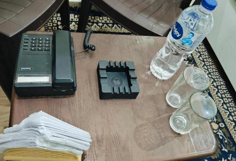 호텔 Rishi Bhoomi Tapovan