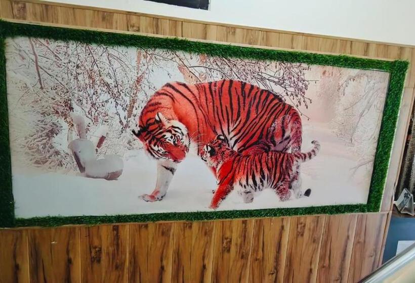 호텔 Rishi Bhoomi Tapovan