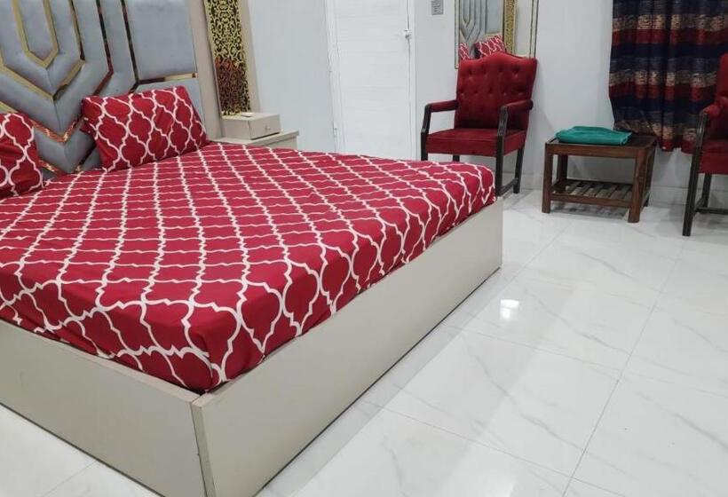 پانسیون Karachi Gulshan Guest House