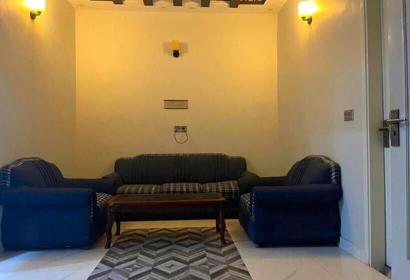 پانسیون Karachi Gulshan Guest House