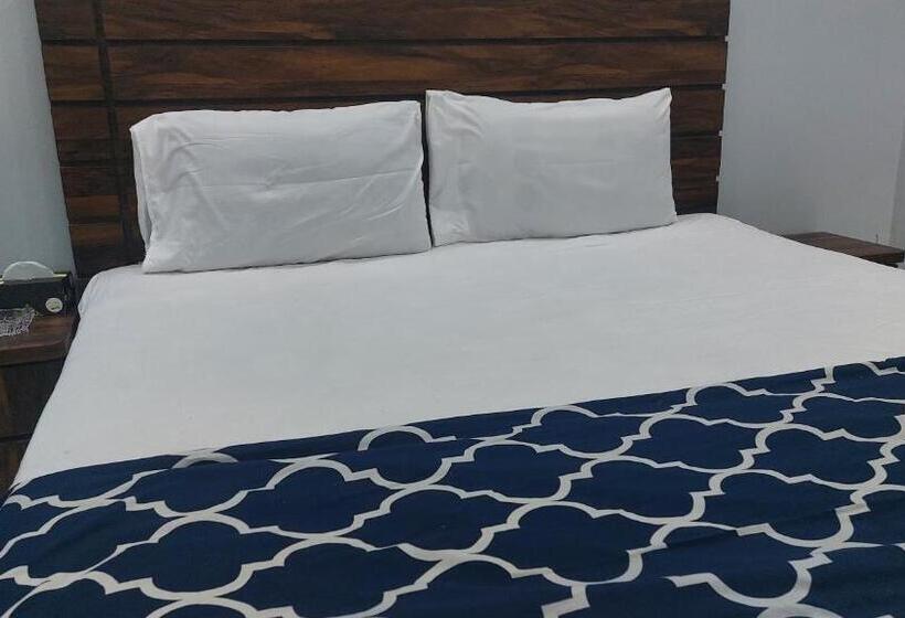 پانسیون Karachi Gulshan Guest House