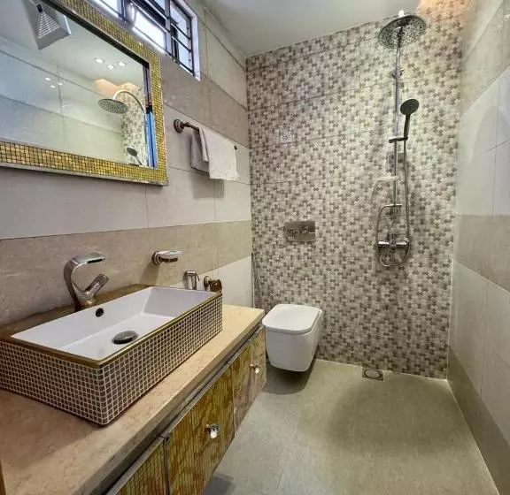 پانسیون Sky Lodge Exective