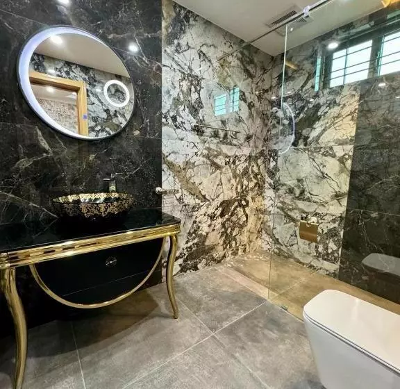 پانسیون Sky Lodge Exective