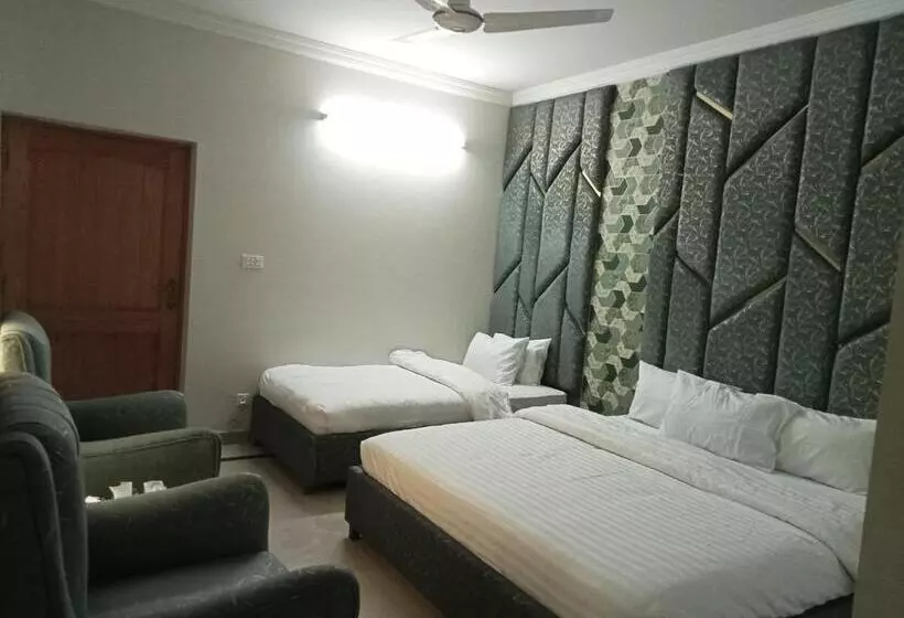پانسیون Sky Lodge Exective