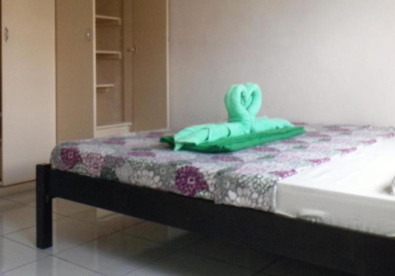 호스텔 Omp Tagaytay