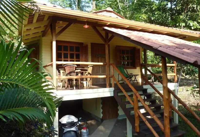 ベッドアンドブレックファースト Bluff Beach Retreat