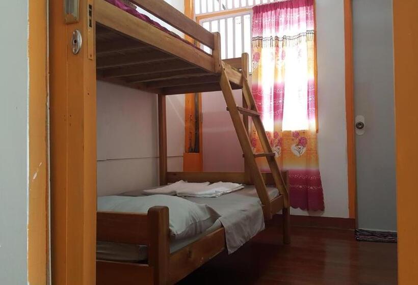 مبيت وإفطار Casaoro Homestay