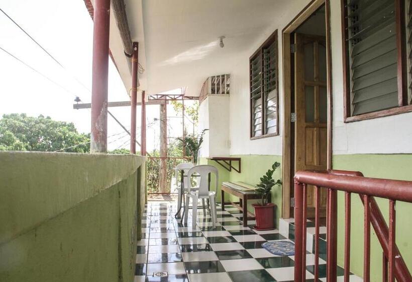 مبيت وإفطار Casaoro Homestay