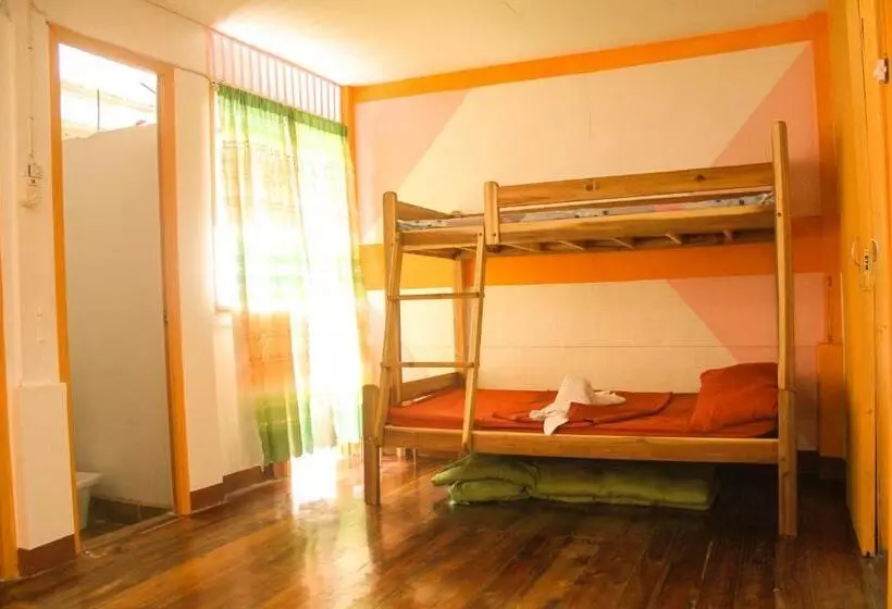 ベッドアンドブレックファースト Casaoro Homestay