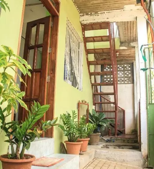 ベッドアンドブレックファースト Casaoro Homestay