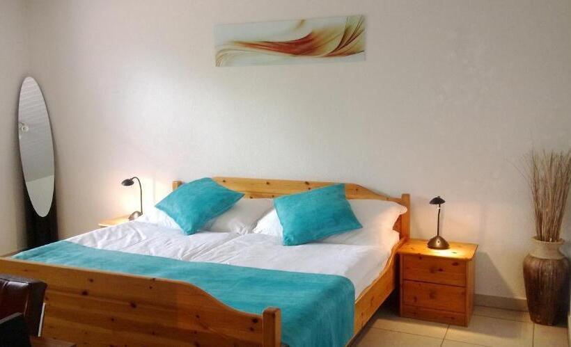 Bed and Breakfast Hôtel Gîte Rural à 3 Km De Delémont