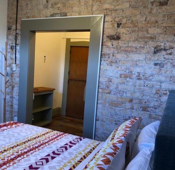 مبيت وإفطار Penmarric House   Self Check In