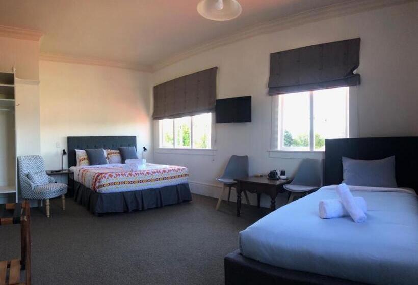 مبيت وإفطار Penmarric House   Self Check In