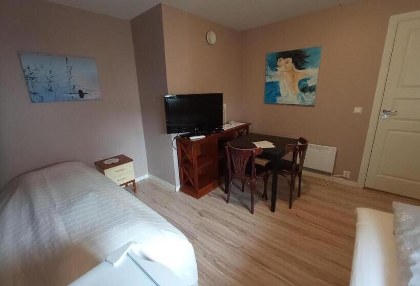 ベッドアンドブレックファースト Strandheimen Guesthouse