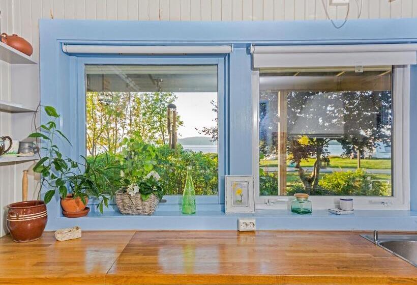 ベッドアンドブレックファースト Strandheimen Guesthouse