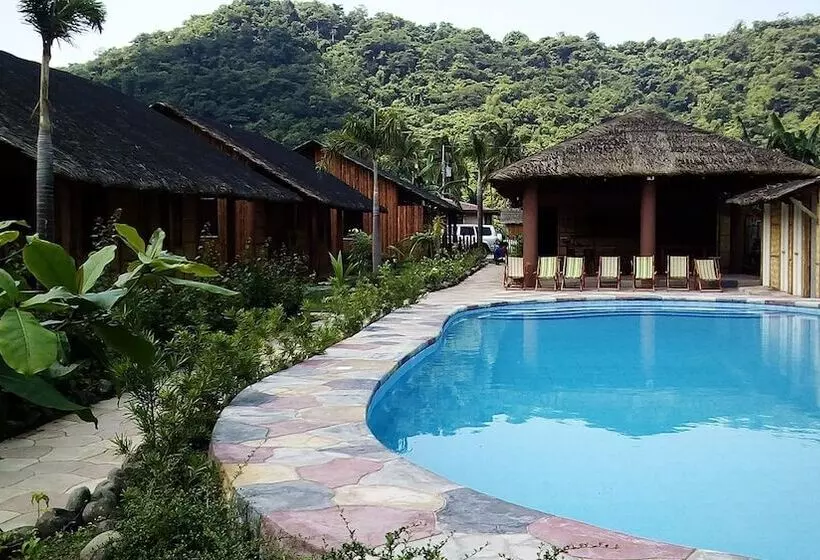 Calayo Beach Resort