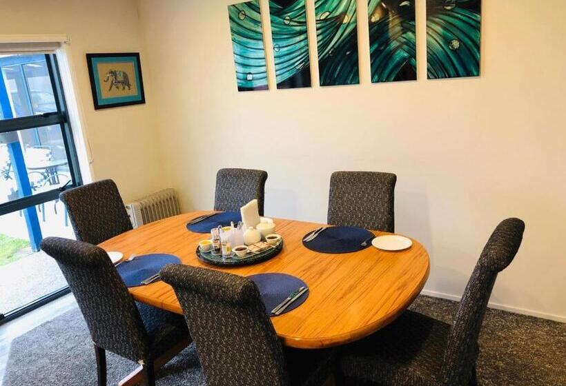 Hokitika Blue Spur Bed And Breakfast