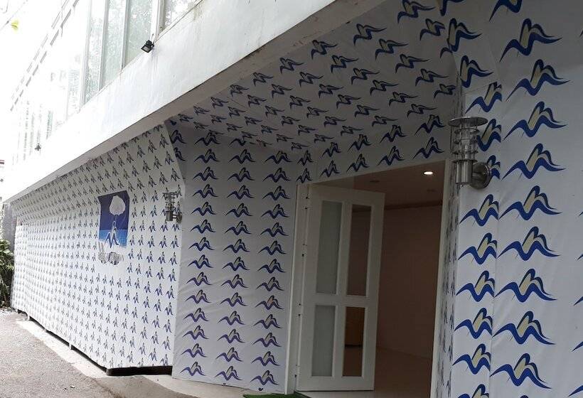 בית מלון כפרי Boracay Midtown