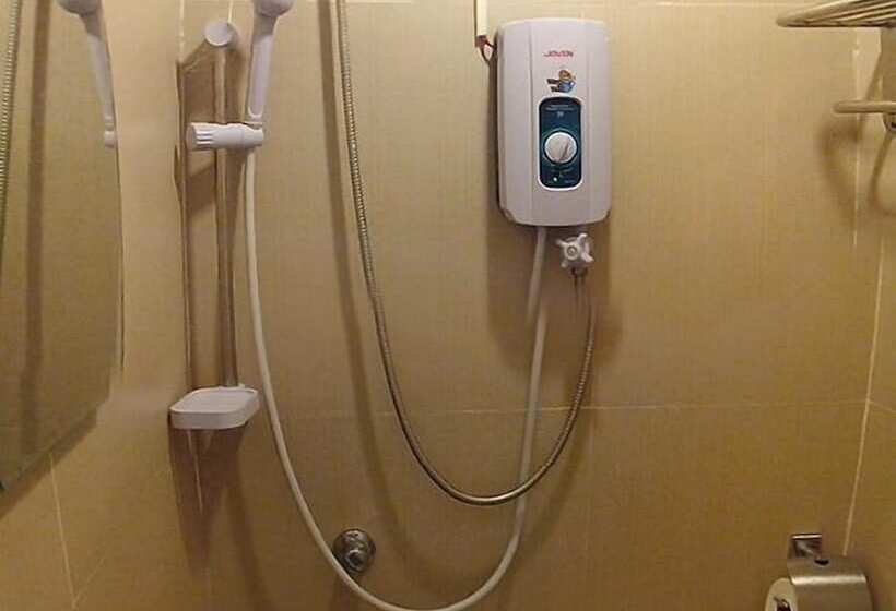 בית מלון כפרי Boracay Midtown