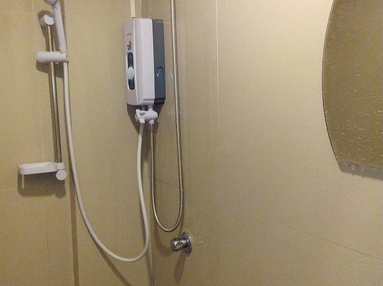 בית מלון כפרי Boracay Midtown