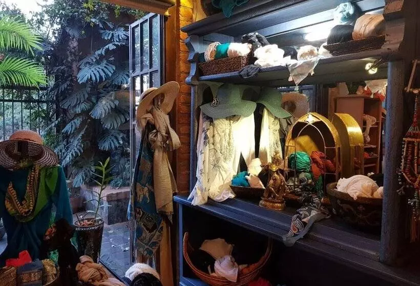 ホテル Casa Embrujo Morelia   Boutique
