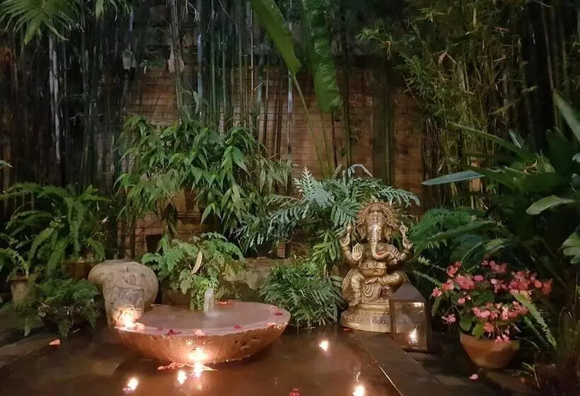 ホテル Casa Embrujo Morelia   Boutique