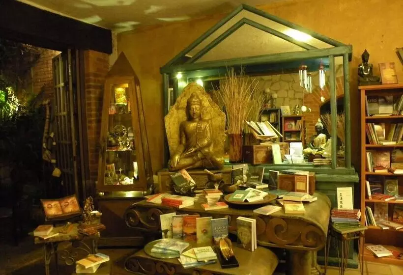ホテル Casa Embrujo Morelia   Boutique