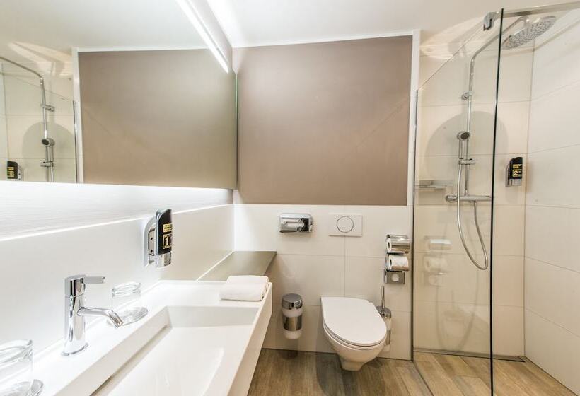 هتل My Way Zürich Wallisellen