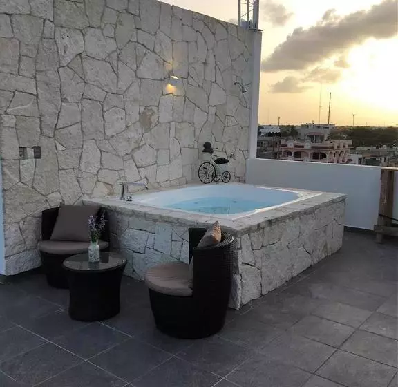 Suite 24  Boutique By Xperience S