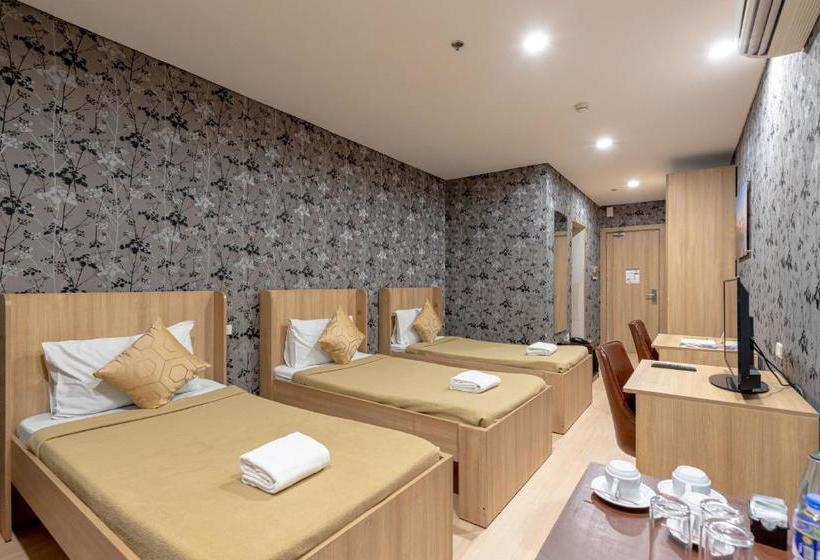 בית מלון כפרי Zen Rooms Madison 101 Qc